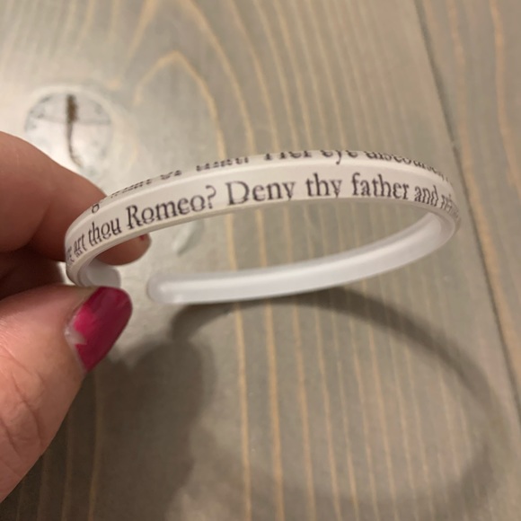 Colour by Amber skinny bracelet - Picture 1 of 1